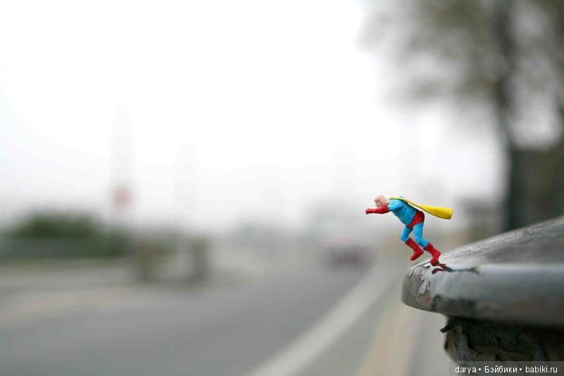 Живые картины из разных уголков мира. Slinkachu (фото 6)