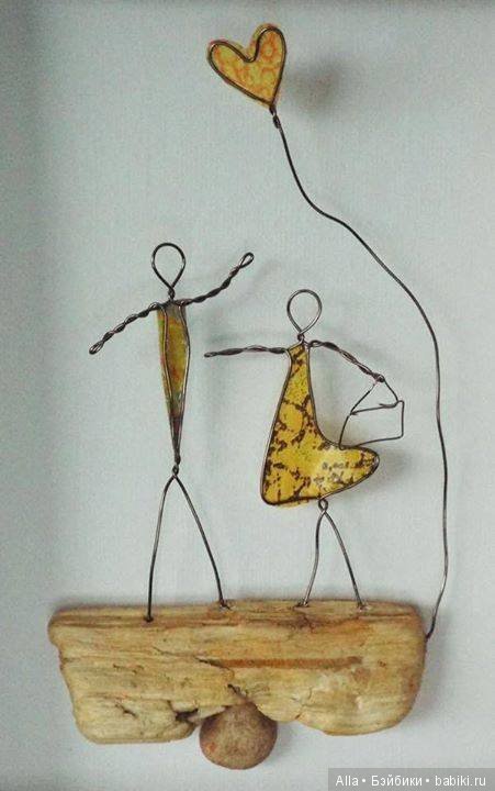 Необычное творчество, человечки из книг и проволоки (фото 3)