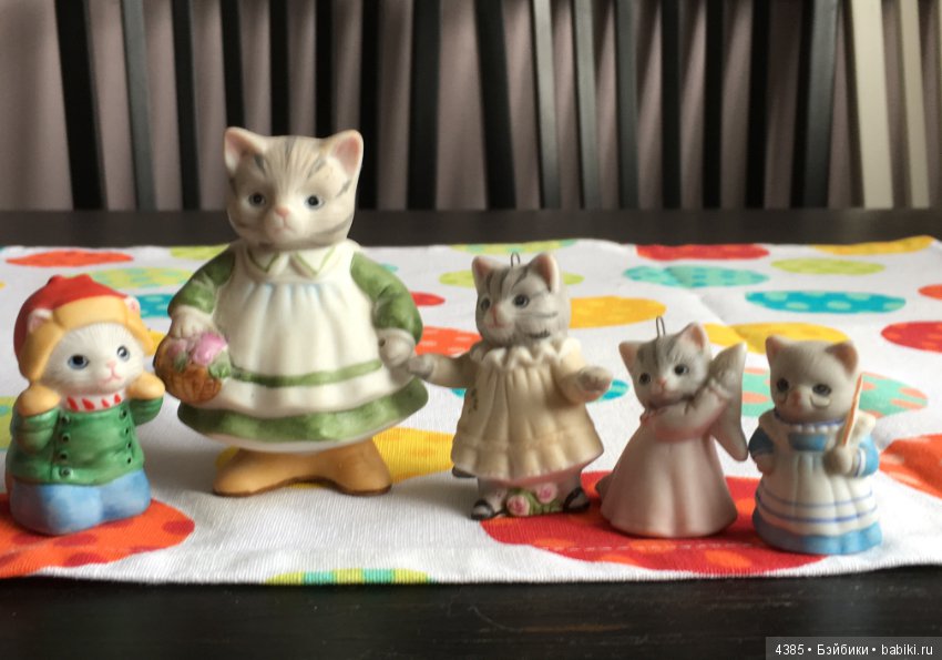 Живут у меня котики, фарфоровые статуэтки