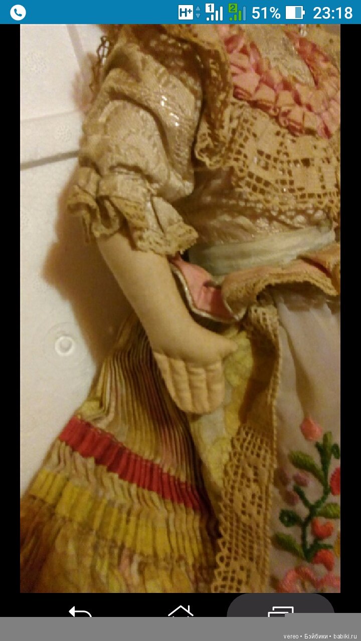 Помогите, кто может с опознанием итальянской антикварной куклы (фото 4)