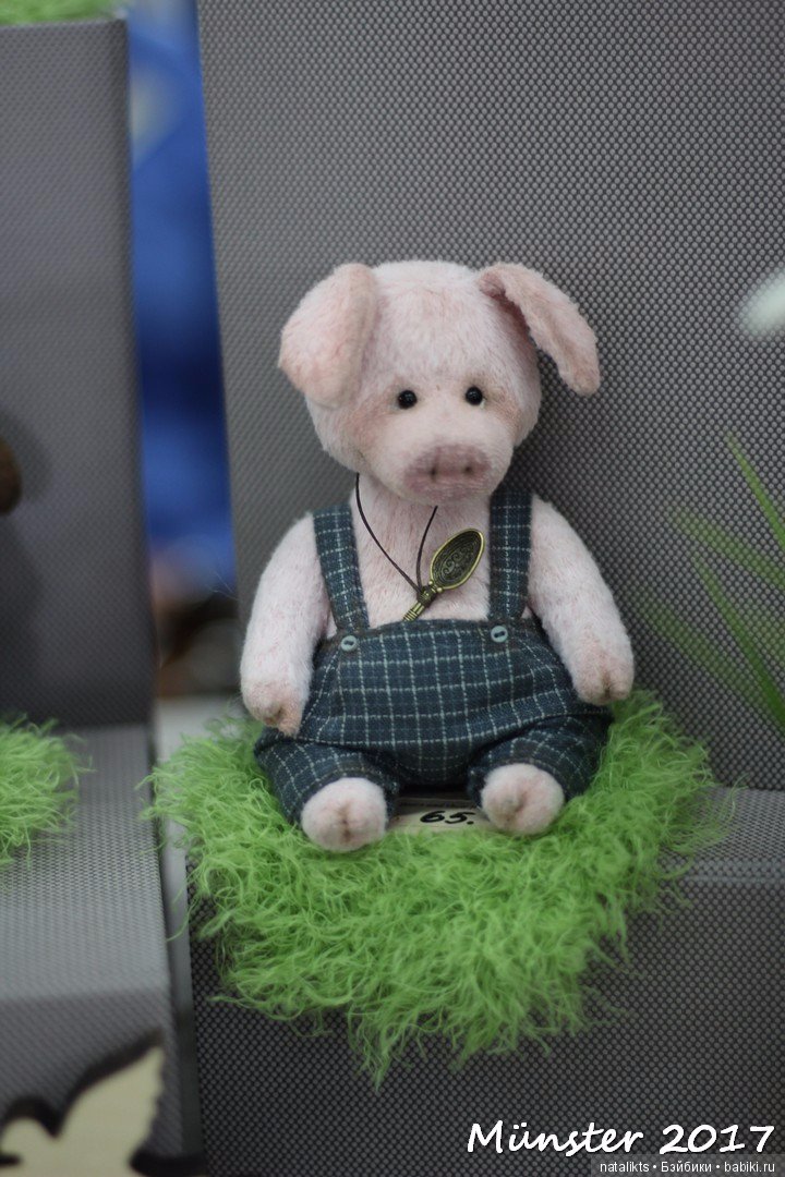 Вторая часть . Мишки и другие" плюшики" Teddy Bär Total 2017