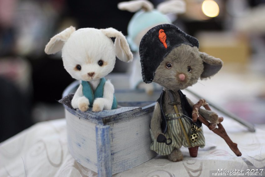 Вторая часть . Мишки и другие" плюшики" Teddy Bär Total 2017