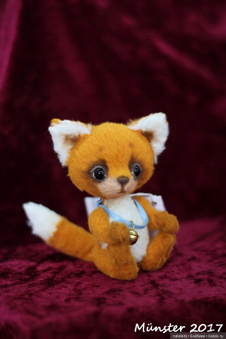 Вторая часть . Мишки и другие" плюшики" Teddy Bär Total 2017