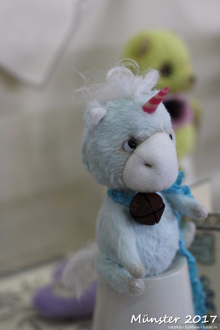 Вторая часть . Мишки и другие" плюшики" Teddy Bär Total 2017