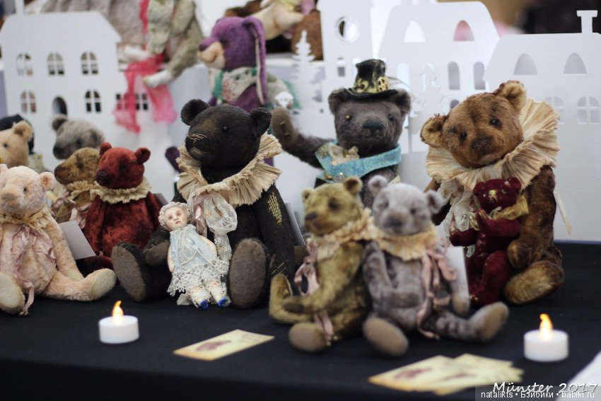 Вторая часть . Мишки и другие" плюшики" Teddy Bär Total 2017