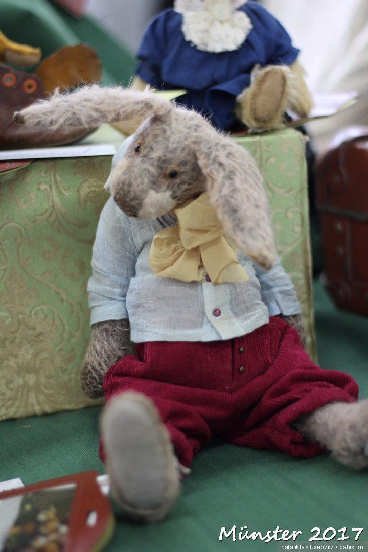 Вторая часть . Мишки и другие" плюшики" Teddy Bär Total 2017