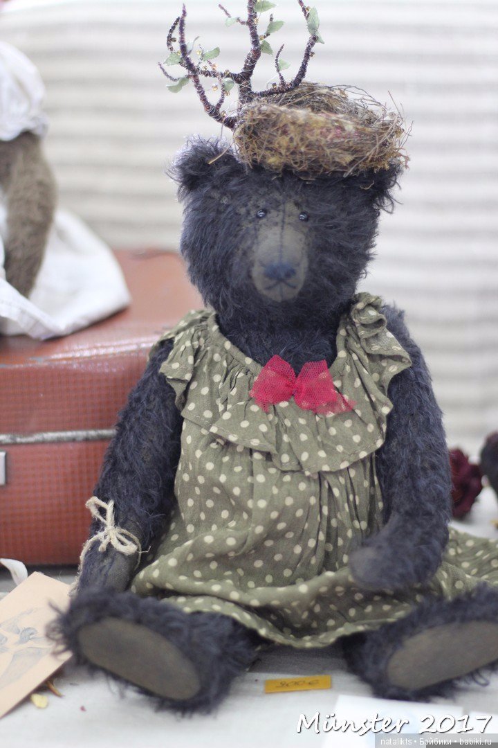 Вторая часть . Мишки и другие" плюшики" Teddy Bär Total 2017