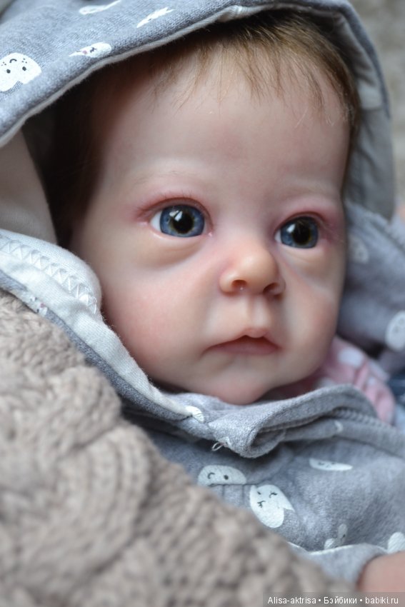 Моя любимка реборн Сашенька. Весенняя фотосессия пока в домашних условиях