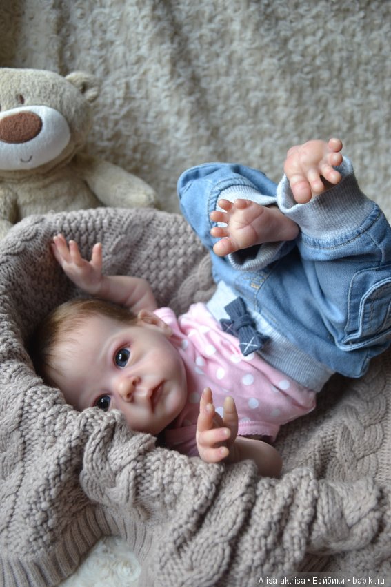 Моя любимка реборн Сашенька. Весенняя фотосессия пока в домашних условиях