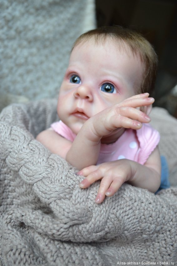 Моя любимка реборн Сашенька. Весенняя фотосессия пока в домашних условиях