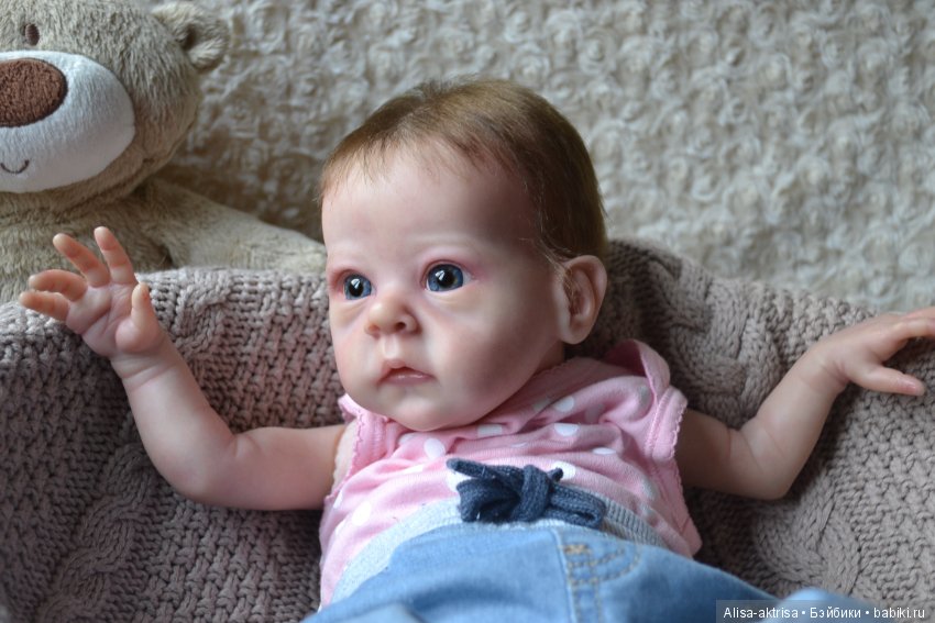 Моя любимка реборн Сашенька. Весенняя фотосессия пока в домашних условиях