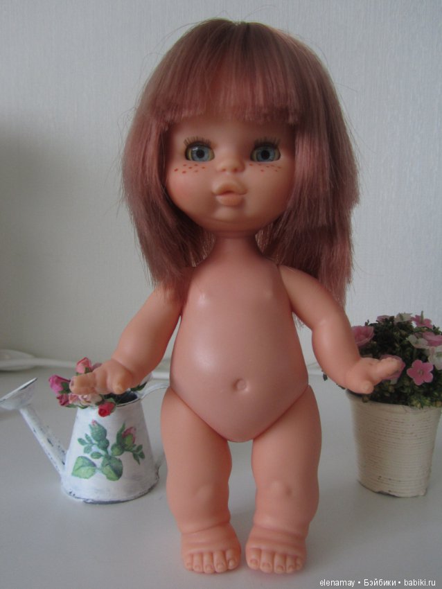 Просто милая кнопочка Famosa