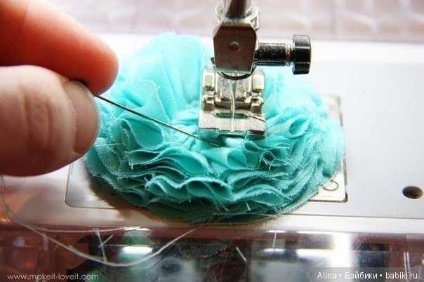 Красивые цветы из ткани с мастер классами