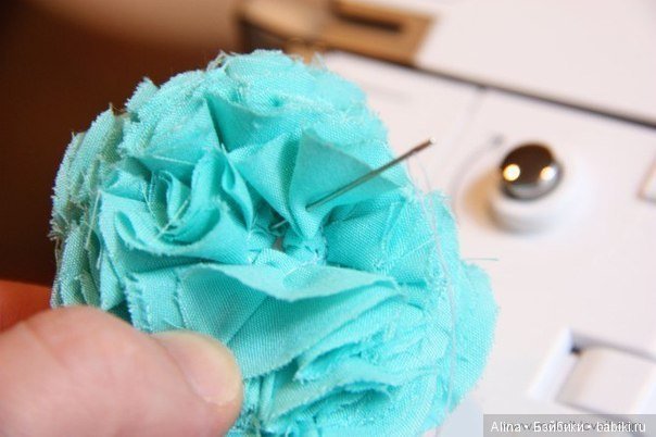 Красивые цветы из ткани с мастер классами