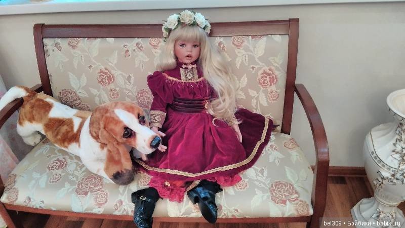 Мои куколки в новых семьях счастливы :)