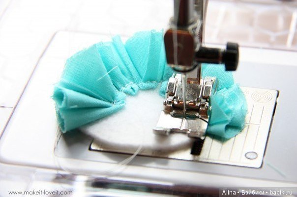 Красивые цветы из ткани с мастер классами