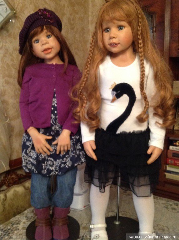 Мои куколки в новых семьях счастливы :)