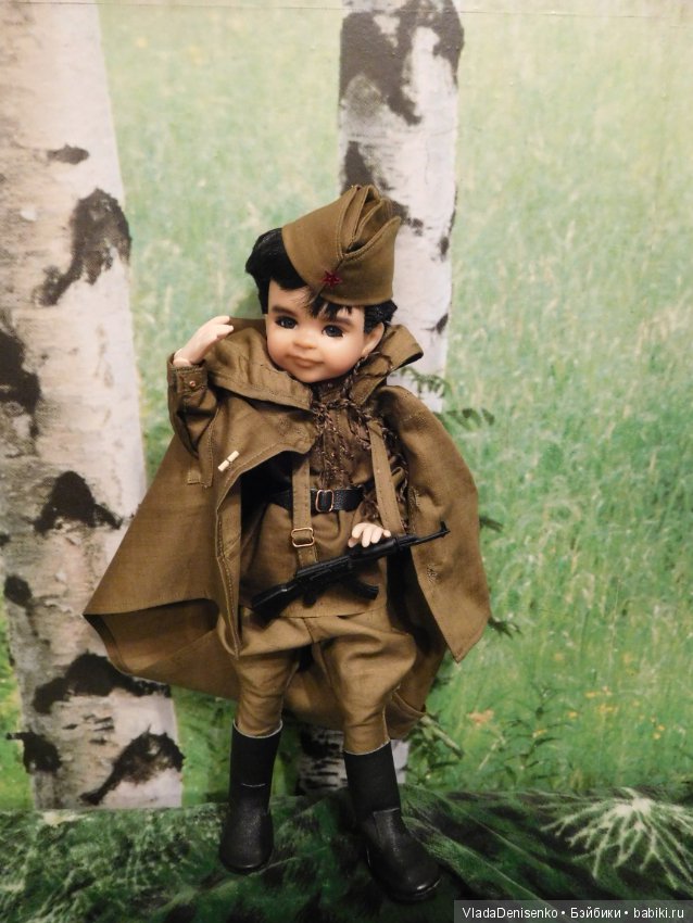 "Где похоронен: Литовская 6.6.6.Р, Ездковский р-он, д.Мединиски, южнее деревни 500м на опушке леса"