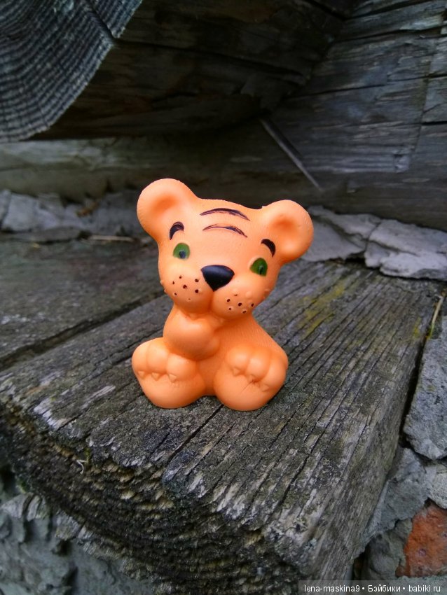 Анфиска (винтажная обезьянка) на природе в Мещере