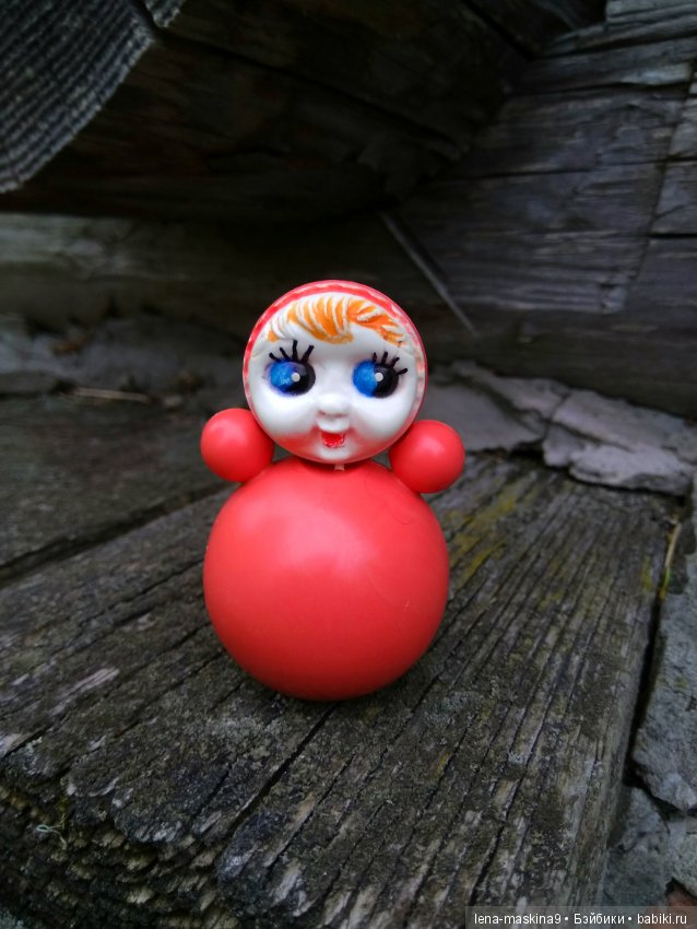 Анфиска (винтажная обезьянка) на природе в Мещере