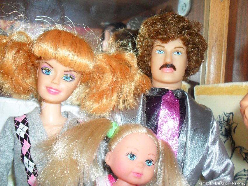 Общежитие первое — Куклы Barbie (Барби): Looks