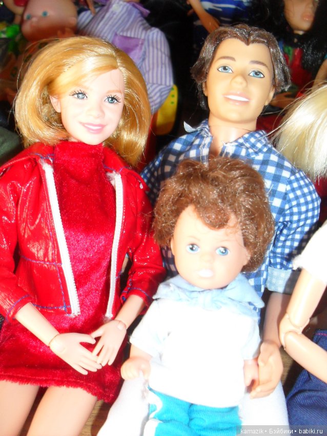 Общежитие первое — Куклы Barbie (Барби): Looks