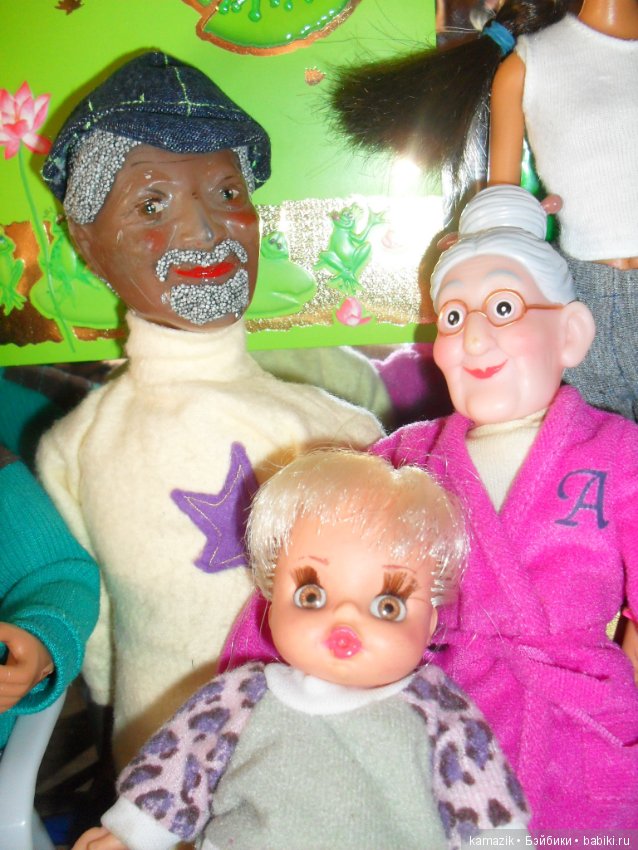 Общежитие первое — Куклы Barbie (Барби): Looks (фото 2)