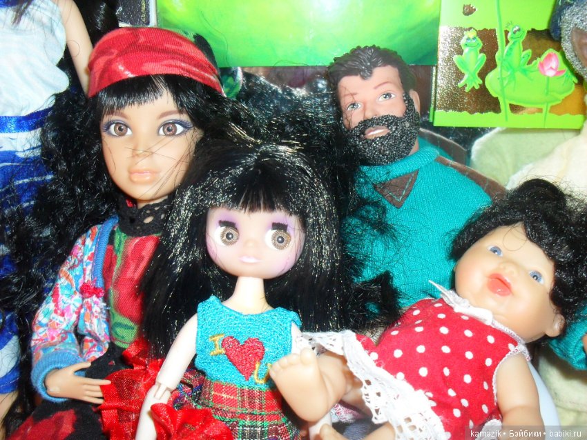 Общежитие первое — Куклы Barbie (Барби): Looks