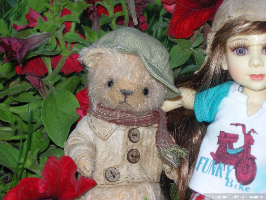 Пилот Алешка прилетел, наш приз мишка тедди