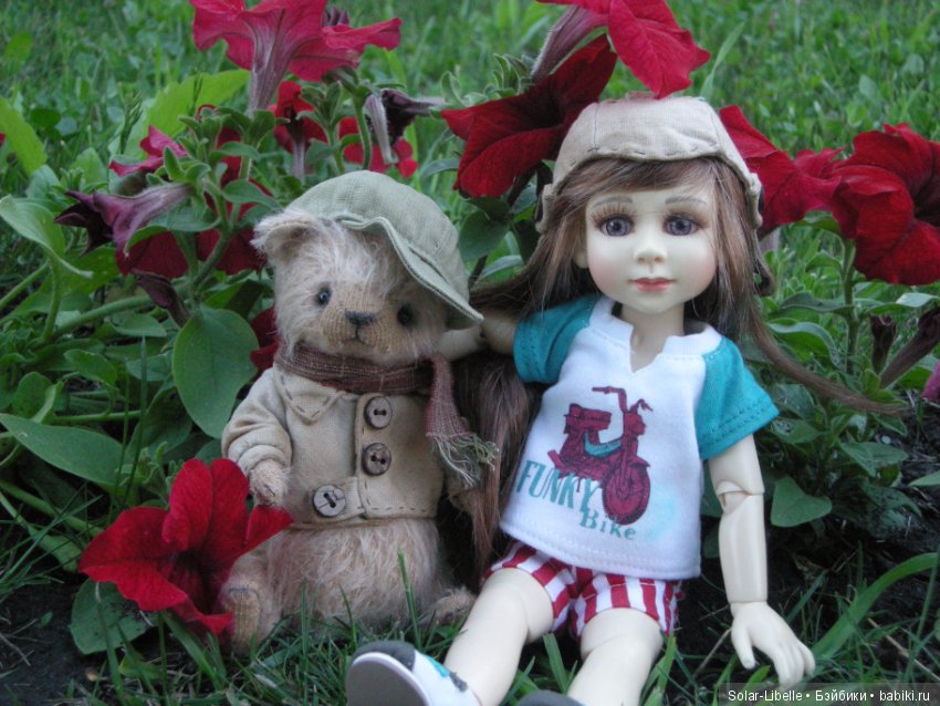 Пилот Алешка прилетел, наш приз мишка тедди