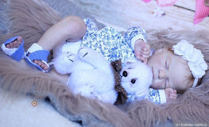 Сплюшечка реборн Эллис в нарядах