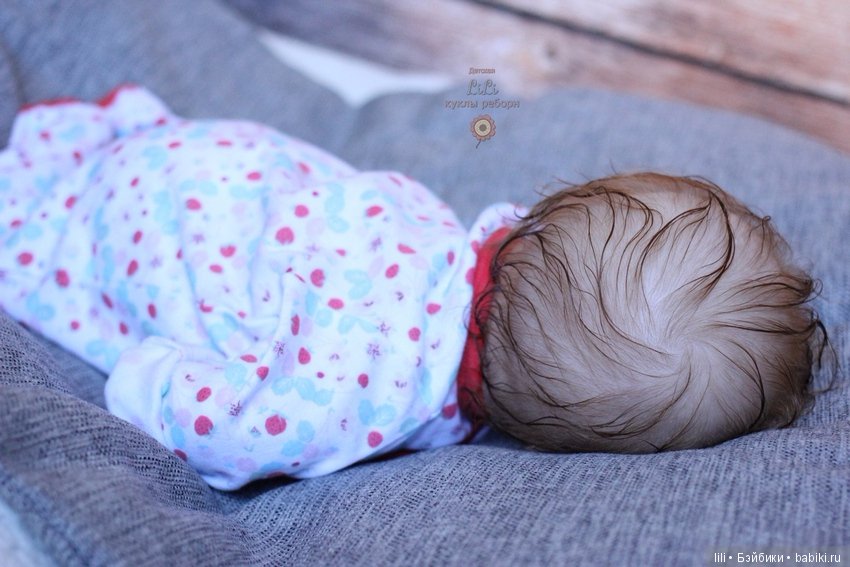 Сплюшечка реборн Эллис в нарядах