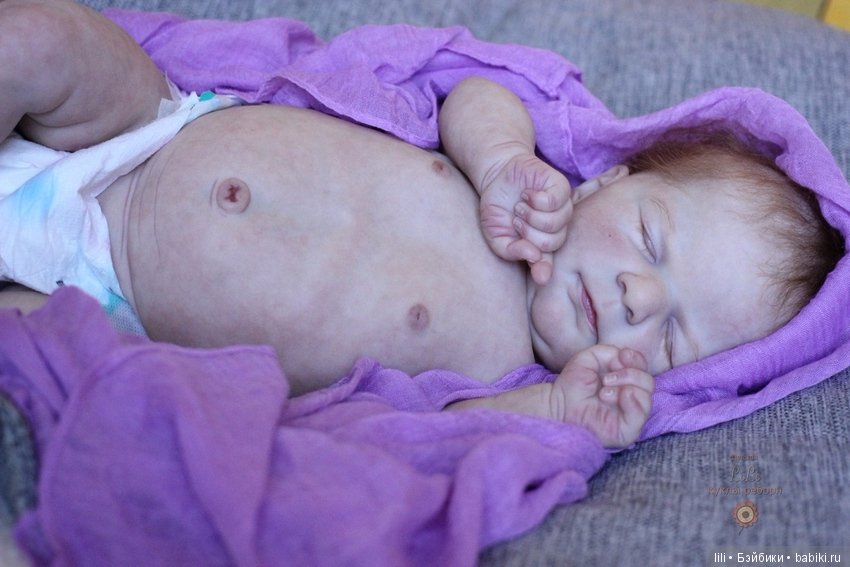 Сплюшечка реборн Эллис в нарядах