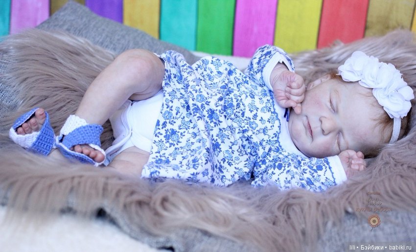 Сплюшечка реборн Эллис в нарядах