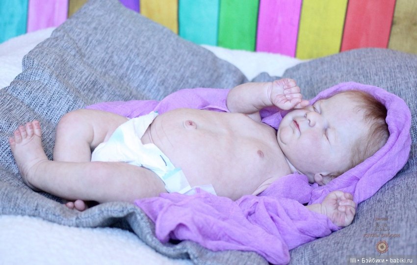 Сплюшечка реборн Эллис в нарядах