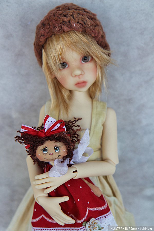 Прекрасная Мисси в светлом и кофейном цвете от Kaye Wiggs (фото 2)