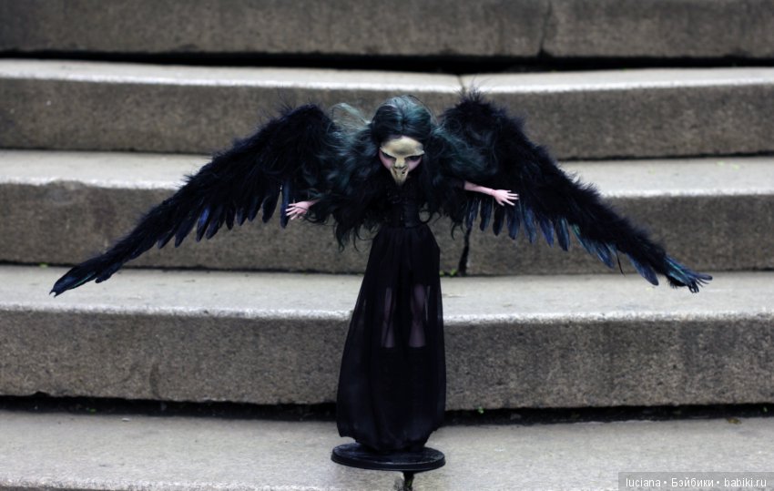 Девушка-ворон Рейвен - Монстер Хай 42 см