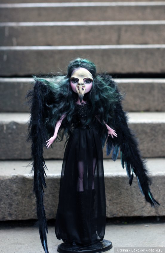 Девушка-ворон Рейвен - Монстер Хай 42 см