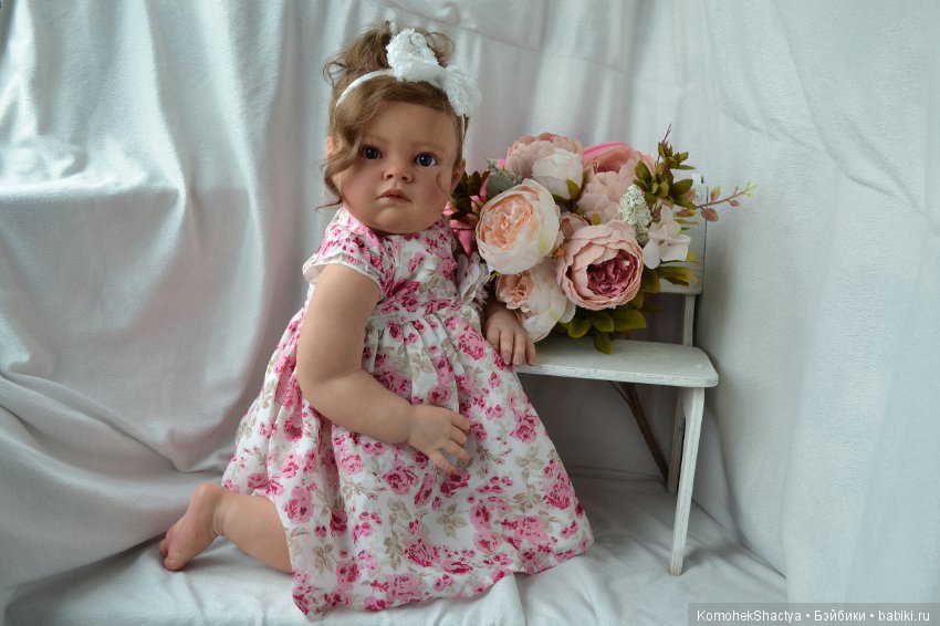 Смотрит на мир своими глазами... Моя куколка реборн Изабель. Автор Оксана Калиниченко