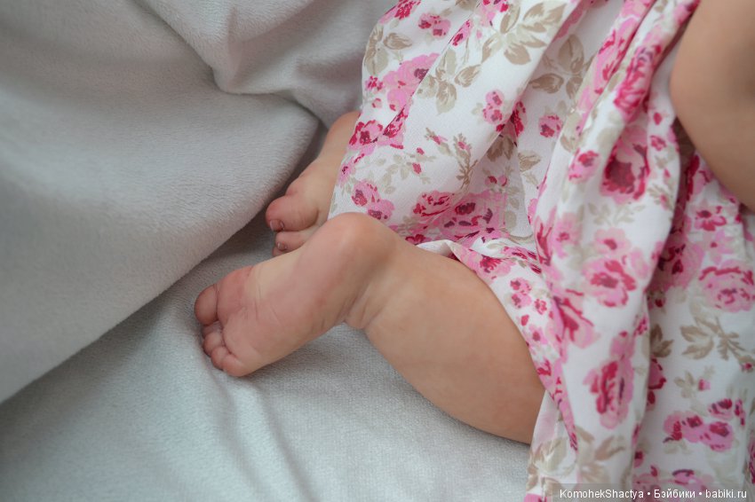 Смотрит на мир своими глазами... Моя куколка реборн Изабель. Автор Оксана Калиниченко