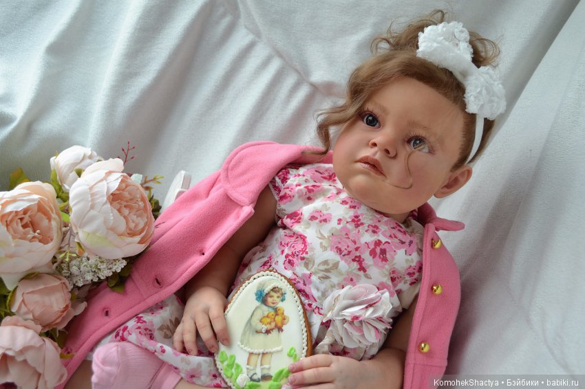 Смотрит на мир своими глазами... Моя куколка реборн Изабель. Автор Оксана Калиниченко (фото 3)