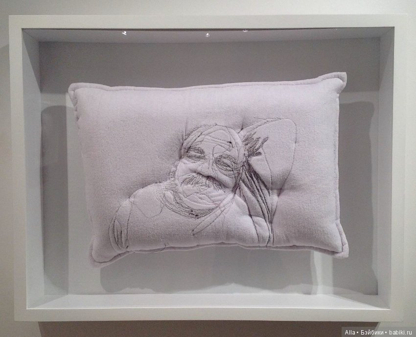 Подушки со спящими лицами от Марьям Ashkanian (фото 8)