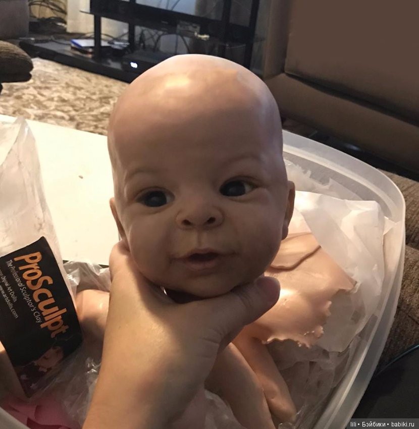 Anthony от скульптора Laura Tuzio Ross