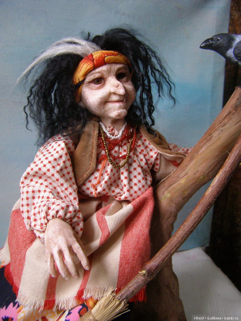 Игрушка ручной работы Баба Яга из серии Лес на ладошке