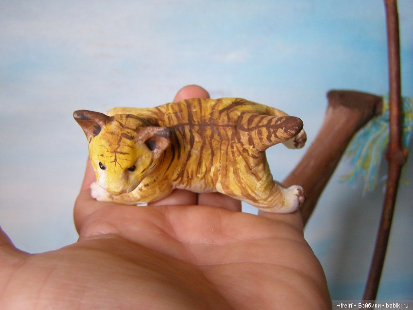 Игрушка ручной работы Баба Яга из серии Лес на ладошке