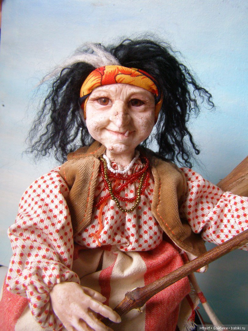 Игрушка ручной работы Баба Яга из серии Лес на ладошке (фото 3)