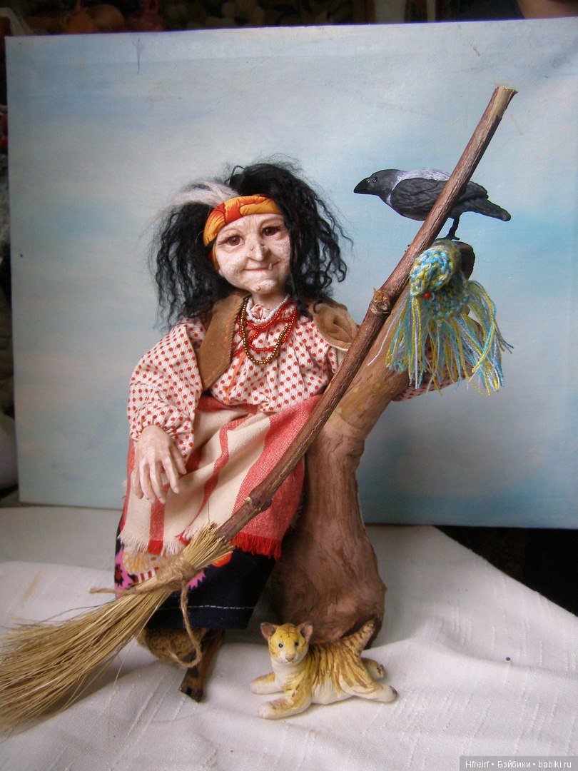 Игрушка ручной работы Баба Яга из серии Лес на ладошке