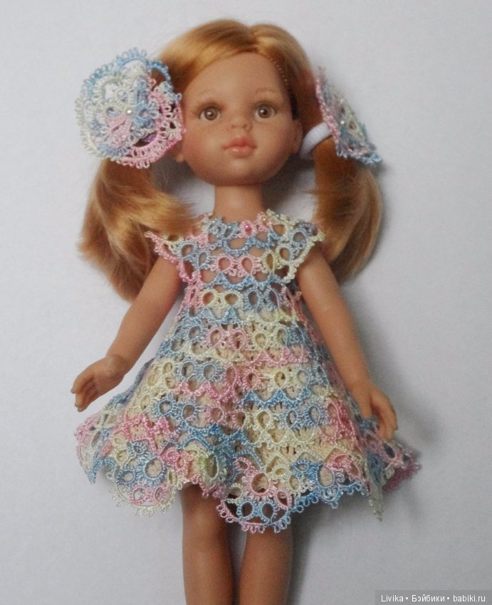 Кружевная фантазия фриволите в нарядах кукол (фото 8)
