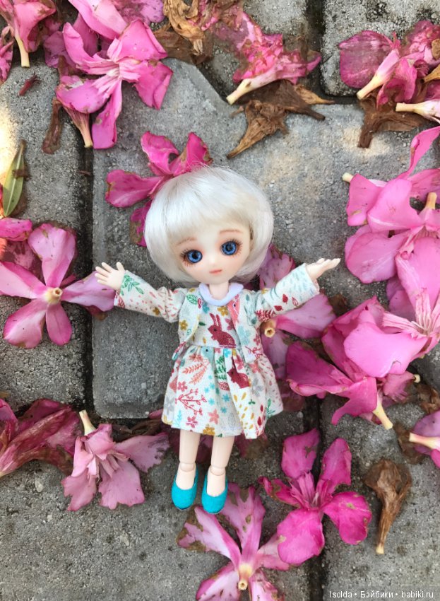 Платьица для маленькой Обитсу (фото 8)