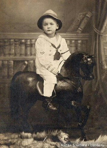 Старые добрые лошадки — Антикварные игрушки и домики: елочные украшения